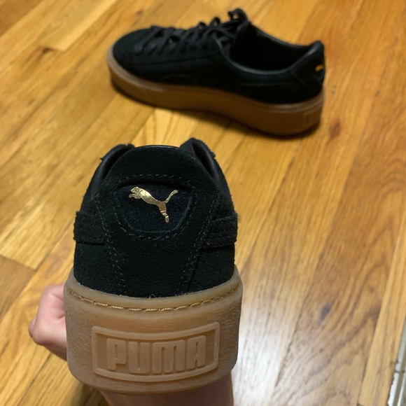 Puma Suede Shoes - Picture 2 of 4